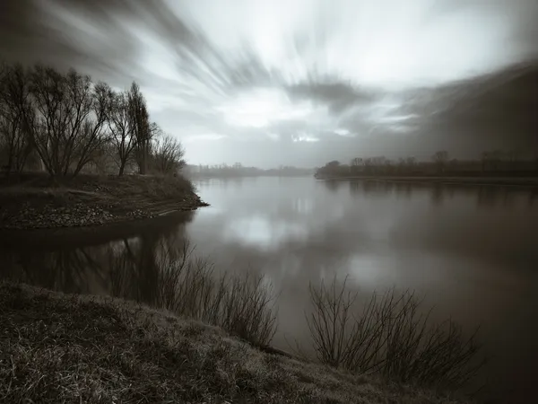 Flowing, Guastalla