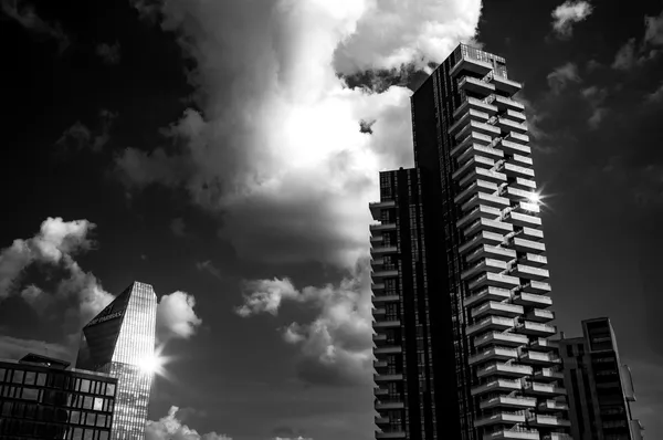 Sun spots, Milan