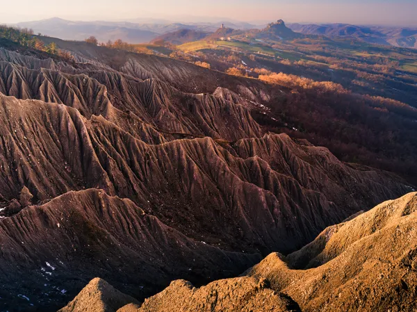Wastelands, Canossa