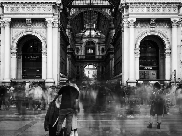 Meetings in the galleria, Milan
